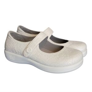 Alegria Kourtney Womens Orthotic Professional Clog Embloom White 40, 9.5-10